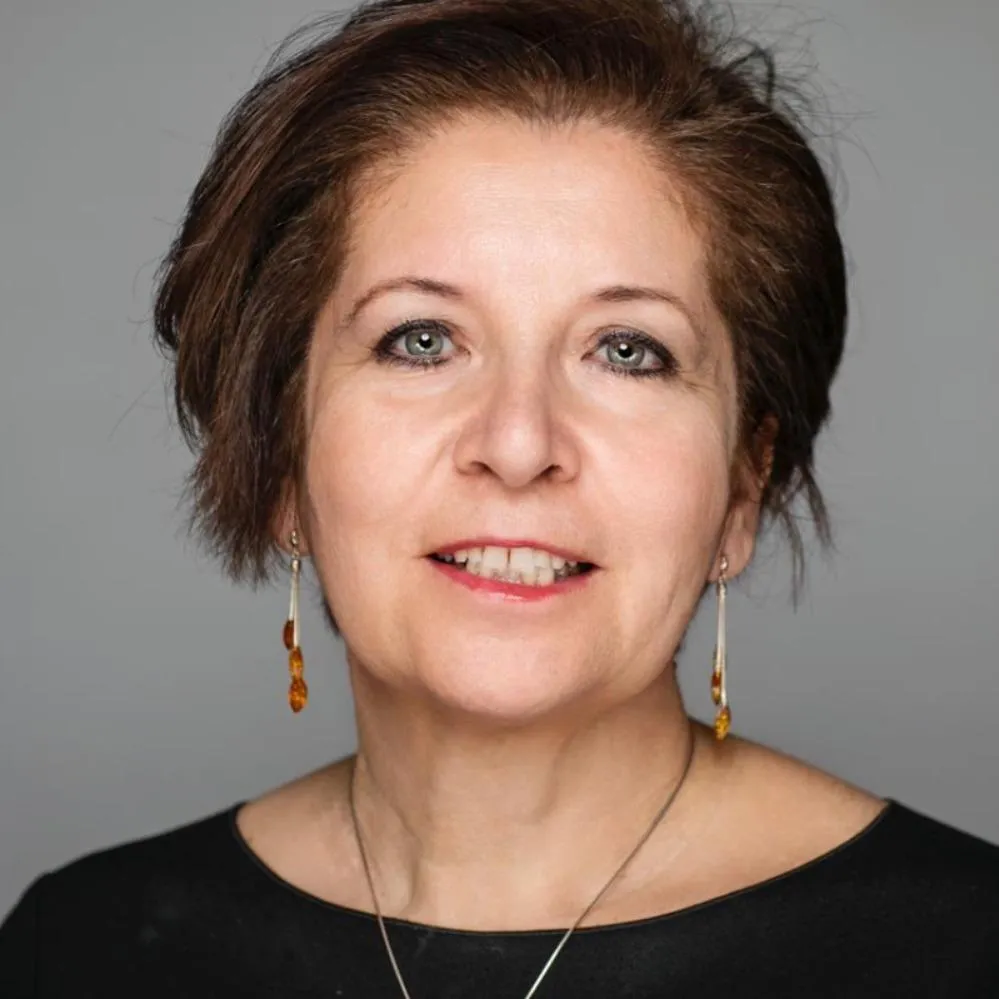Dr. Aytül Ercil